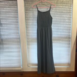 Old Navy  Sleeveless Maxi Dress size M